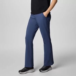 Columbia All Seasons Bootcut Pants Women's XXL Nocturnal Navy Blue Hiking Travel